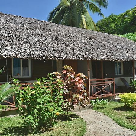 Ylang Hotel Ambondrona  Екстериор снимка