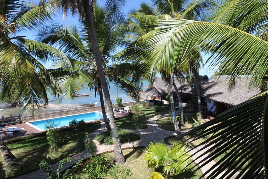 Ylang Hotel Ambondrona  Стая снимка
