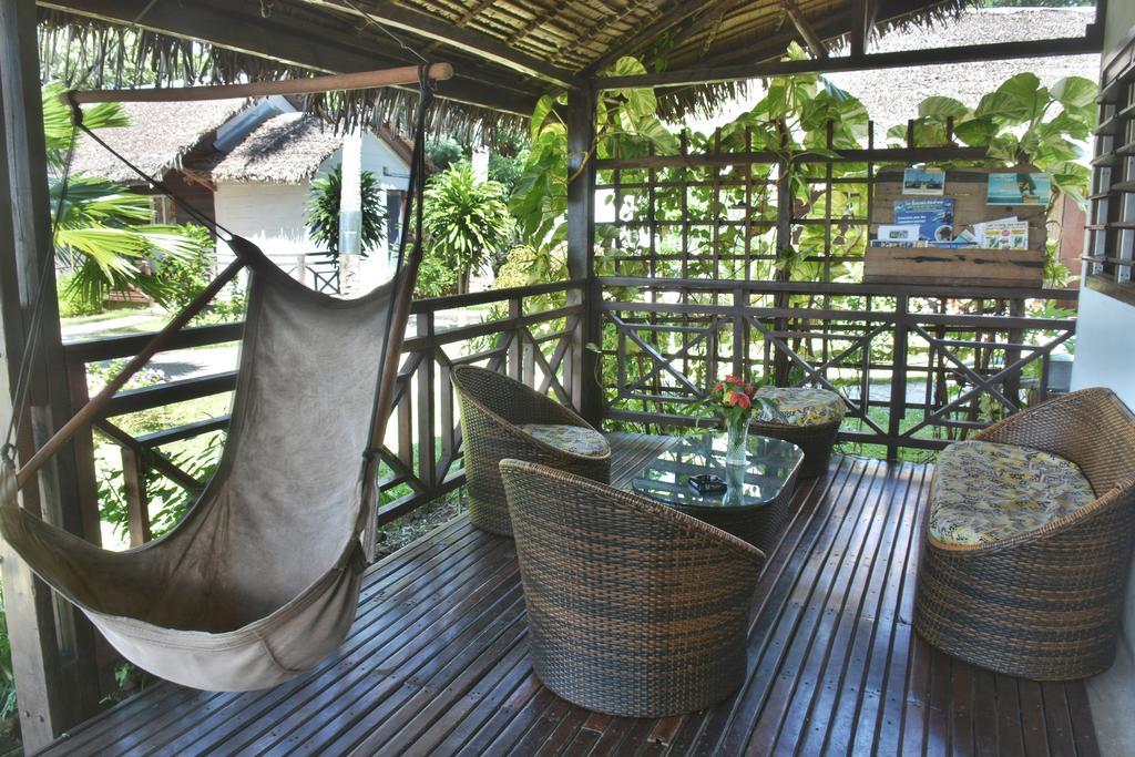 Ylang Hotel Ambondrona  Екстериор снимка